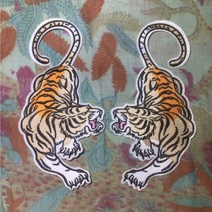 Reverse/Mirror image Large Bengal tiger iron on patch set